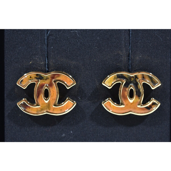 Chanel 23A Gold Orange Red Interlocking CC Logo Classic Statement Stud Earrings - Picture 8 of 12